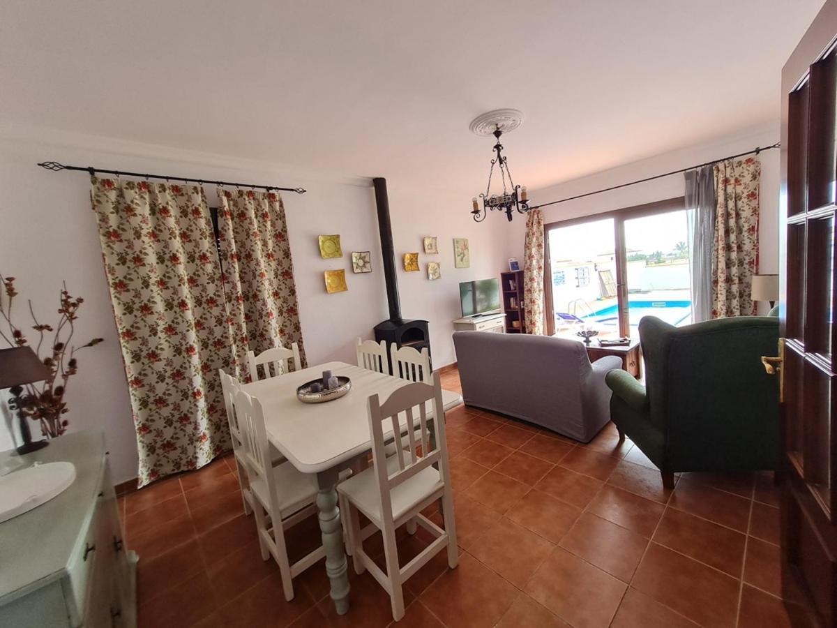 Chalet Las Adelfas Chaparrillo Conil De La Frontera Extérieur photo